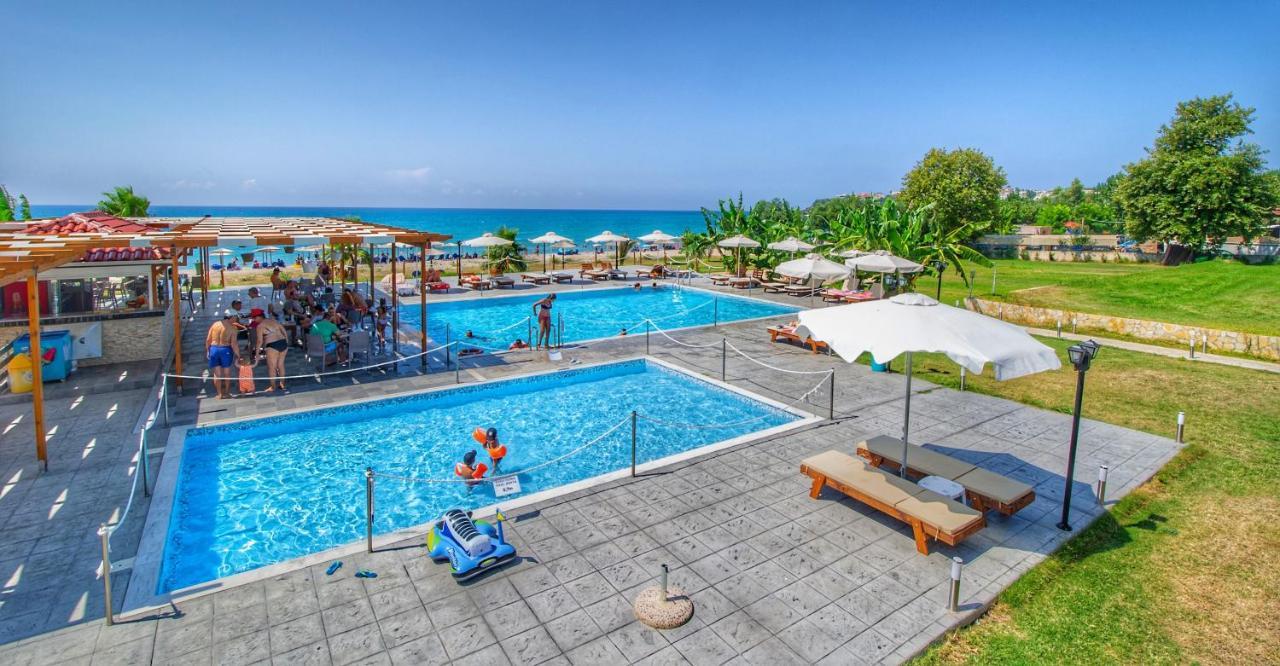 Ocean Hotel Resort カストロシキア エクステリア 写真